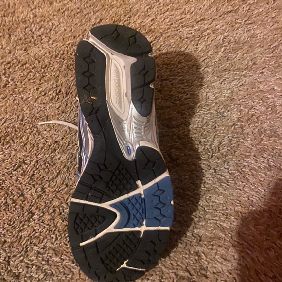 NEW BALANCE 1906 BLUE WHITE AND SILVER - Picture 4 of 4